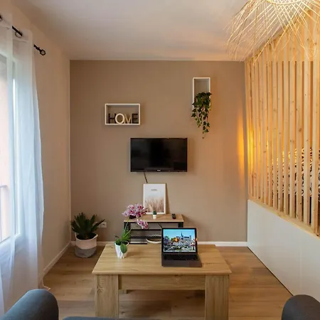 L'estrade - Parking Centre 5 Min Gare D'amiens Amiens